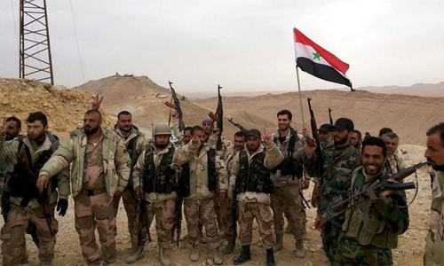 Syrian army presses ahead with offensive against IS