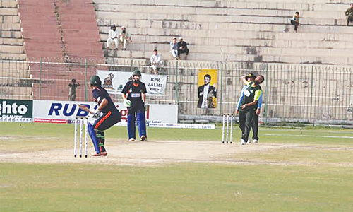 Fakhar Zaman sets Arbab Niaz alight with brilliant 153 Fakhar Zaman sets Arbab Niaz alight with brilliant 153
