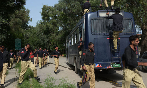 Police, Rangers mount operation against criminals in south Punjab