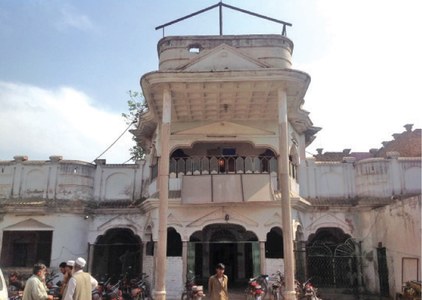 Half of KP police stations operate in rented, ramshackle buildings