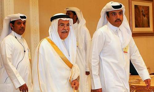 Oil producers mull output freeze in Doha, Iran stays home Oil producers mull output freeze in Doha, Iran stays home