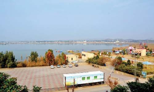Popular lake may cease to exist as landowners win legal battle