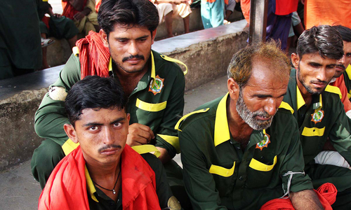 Coolies: Red shirts no more Coolies: Red shirts no more