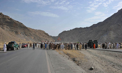 Tension prevails as more forces deployed along Torkham border