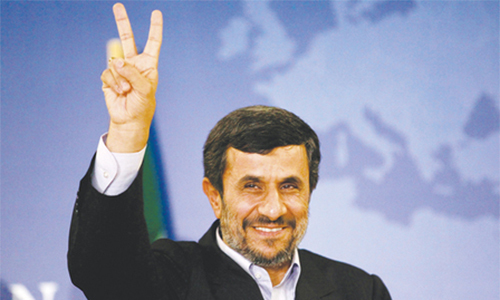 Ahmadinejad&rsquo;s return to public eye in Iran fuels talk of a comeback