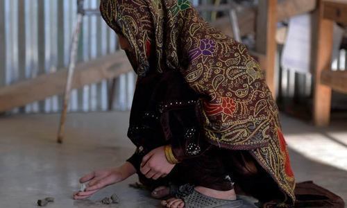 Feudal jirga in Ghotki orders giving two girls as Vani Feudal jirga in Ghotki orders giving two girls as Vani