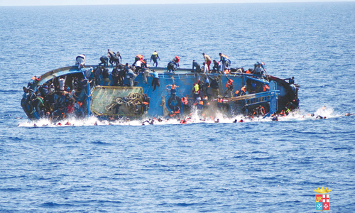 Seven migrants dead, 500 rescued in shipwreck  off Libya
