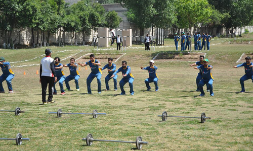 Tug of war: Pakistani cricketers overpower Army cadets