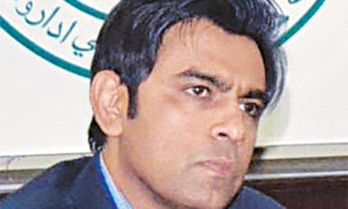 &lsquo;Honest&rsquo; Karachi commissioner removed, new appointed