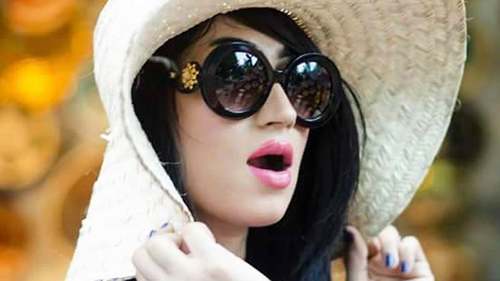 Judge brings up Qandeel Baloch in Haj scandal case