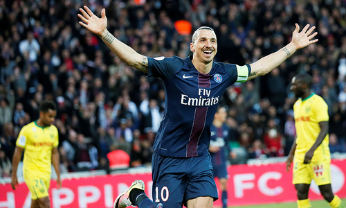 Zlatan Ibrahimovic to join Manchester United