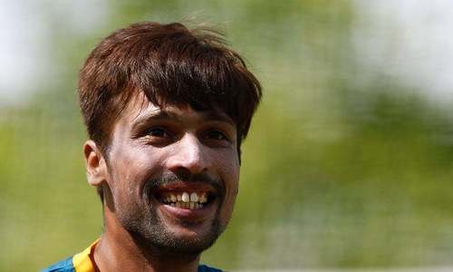 Pakistan fans, former cricketers unite behind Amir ahead of Lord's return