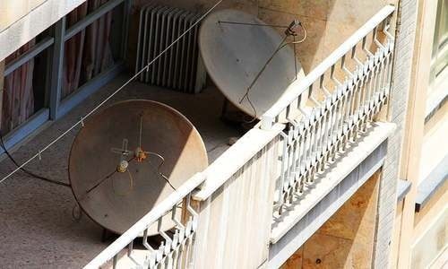 Iran destroys 100,000 satellite dishes