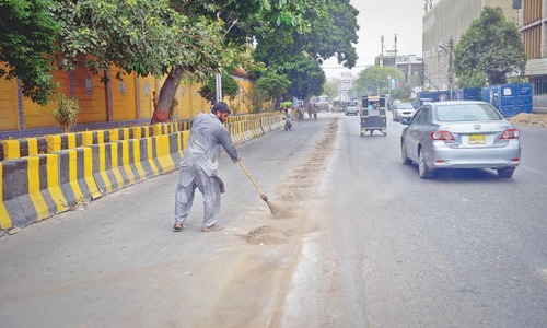 Without home and finance ministers, Murad forms 17-member Sindh cabinet
