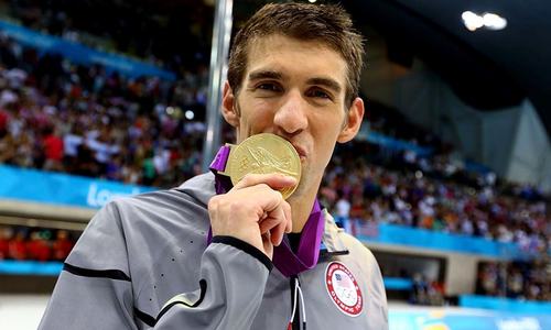 Swimmer Michael Phelps and USA win 4x100m relay gold