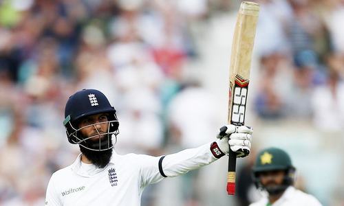 Oval Test: Moeen's ton takes England to 328