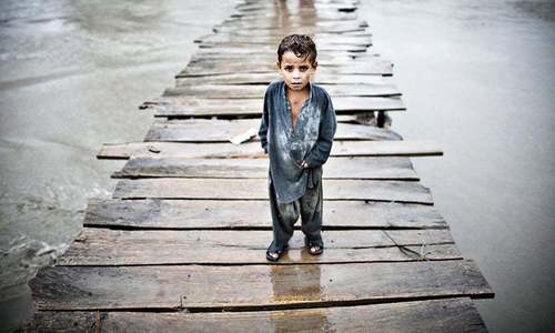 Kidnapped child flees captors&rsquo; custody