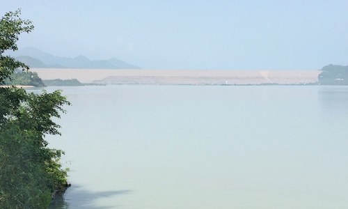 The dam stained with blood The dam stained with blood