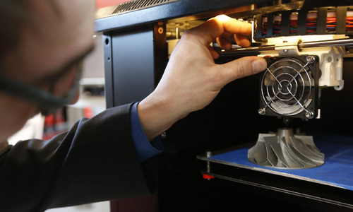 Auto, aerospace industries warm to 3D printing Auto, aerospace industries warm to 3D printing