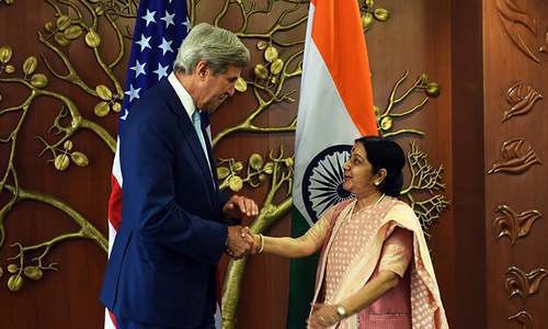 US with India on terror issue: Kerry