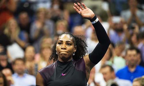 Serena, Murray storm through on rainy day at US Open