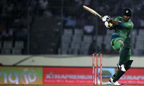 Sharjeel, Khalid secure Pakistan 9-wicket win over England