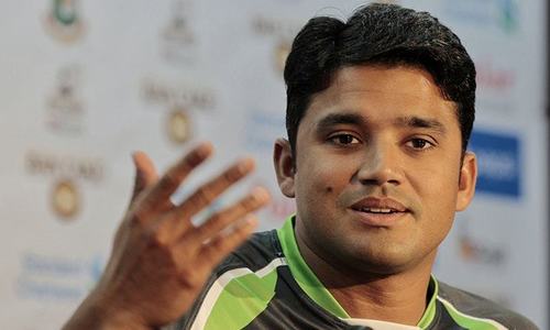 Wasim Akram wants Azhar Ali to remain ODI captain