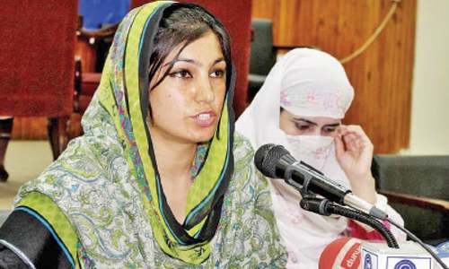 PML-N woman activist accuses party  leaders of harassment