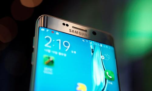 Samsung halts sale, exchange of Note 7 on safety fears Samsung halts sale, exchange of Note 7 on safety fears