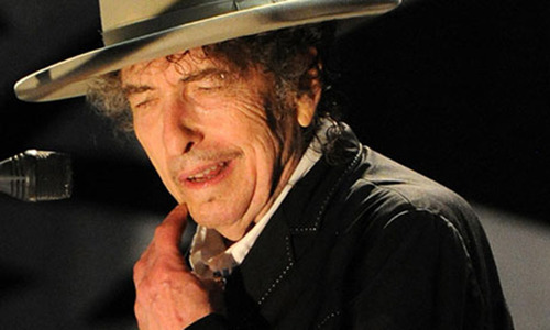 Bob Dylan says Nobel left him speechless