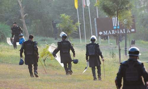 SC breaks logjam; asks govt, PTI to submit ToR