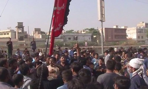 Police, protesters face off over religious workers' arrests in Karachi