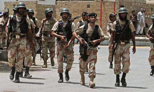 Three suspected militants shot dead in &lsquo;encounter&rsquo; with Rangers in Karachi