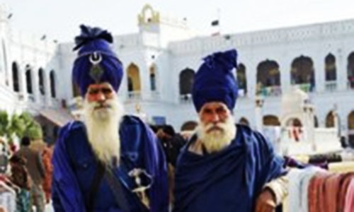Pilgrims celebrate Baba Guru Nanak&rsquo;s 548th birth anniversary