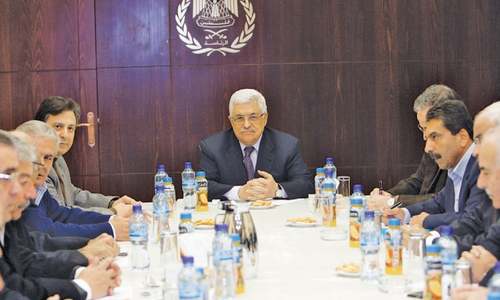 Winds of change blow softly as Palestinian party leaders meet