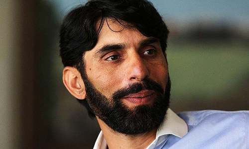 PCB requests Misbah to continue as skipper till 2018