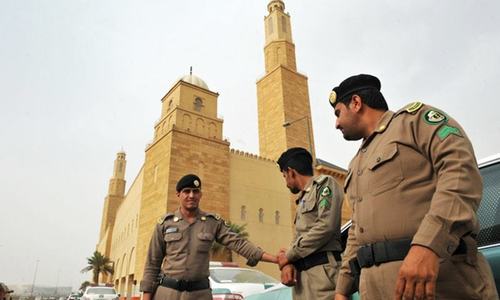 Saudi court sentences 15 people to death for spying for Iran
