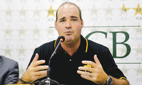 Pakistan's 'bowling weapons' to trouble Australian batsmen, says coach Mickey Arthur