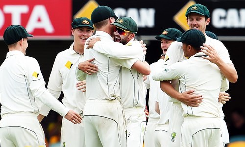 Australia deny Pakistan in gripping Test finale