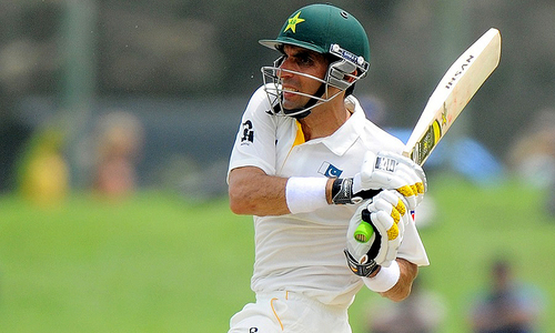 Misbah to play third Test in Sydney as Aussies double up on spin