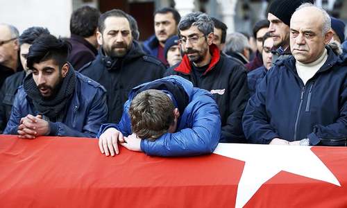 IS claims New Year's attack on Istanbul nightclub