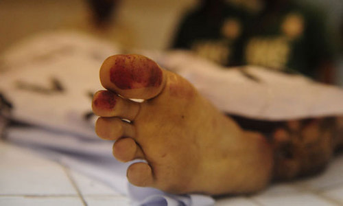 Police officer 'probing target killing cases' shot dead in Karachi