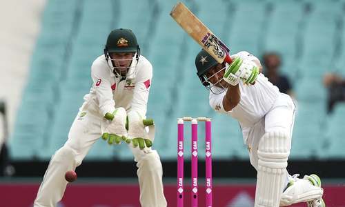 Younus shines but Australia in charge on day three of Sydney Test Younus shines but Australia in charge on day three of Sydney Test