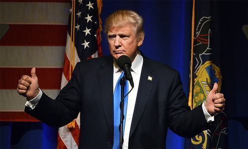 Trump signs order to start Mexico border wall project