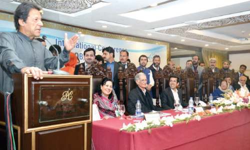 34,000 left KP private schools to enrol in govt&rsquo;s: Imran