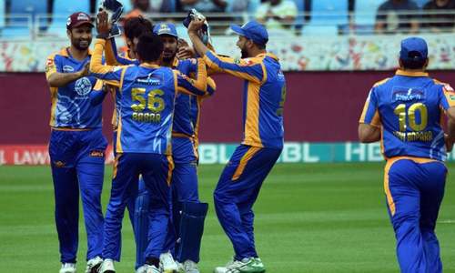 Karachi Kings keep PSL dreams alive by beating Lahore Qalandars Karachi Kings keep PSL dreams alive by beating Lahore Qalandars