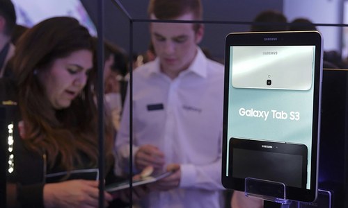 Samsung launches new tablets in flagship phone hiatus