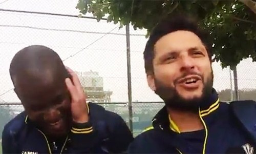 Afridi hints at Sammy's availability for PSL final