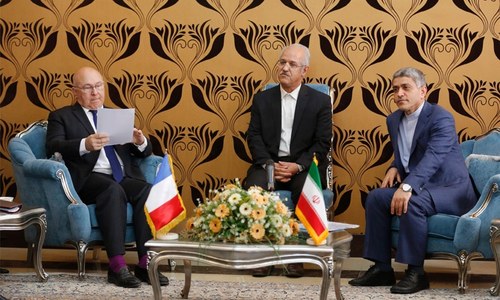 France to encourage banks to work with Iran
