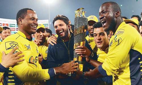 PSL final: Passion for cricket conquers fear